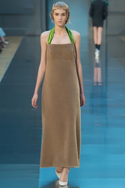 Look 9